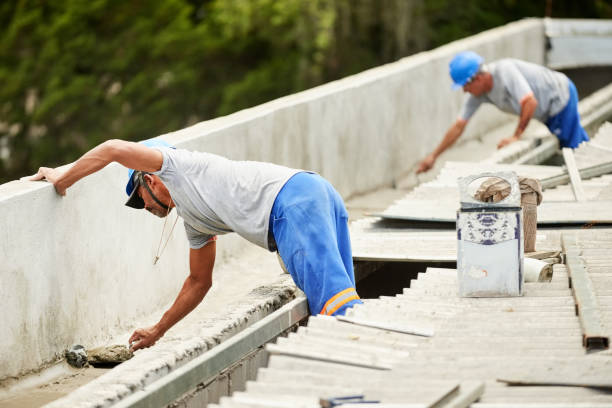 Best Specialized Insulation Services in Struthers, OH